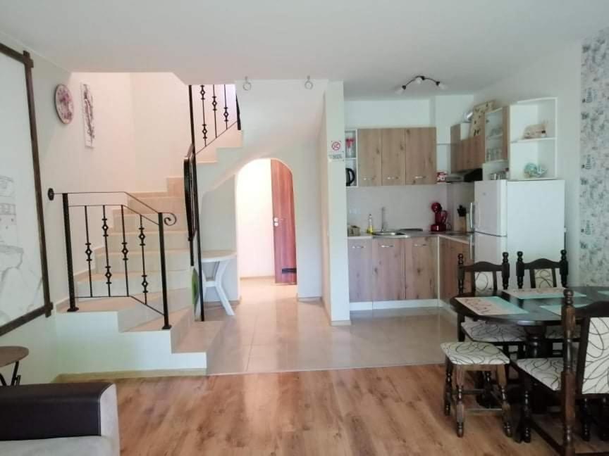 Byala-Apartment-Valmira Byala  Ngoại thất bức ảnh